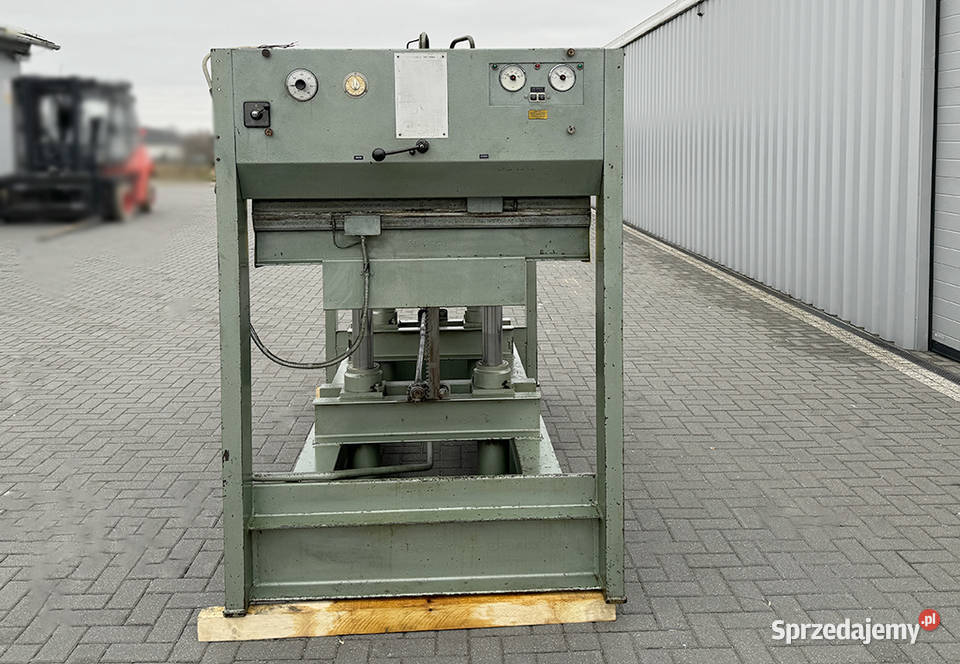 Prasa półkowa hydrauliczna do forniru JOOS typ Sierakowska Huta