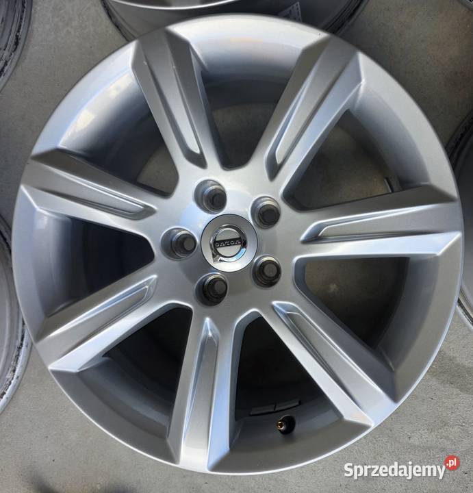 Alufelgi Volvo 17 5x108 Średnica 17"