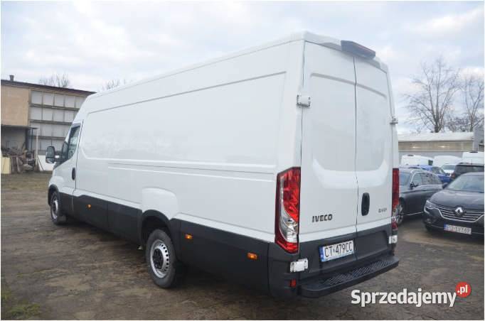 IVECO DAILY 35S16 2024 228700 ccm 156 mazowieckie Warszawa