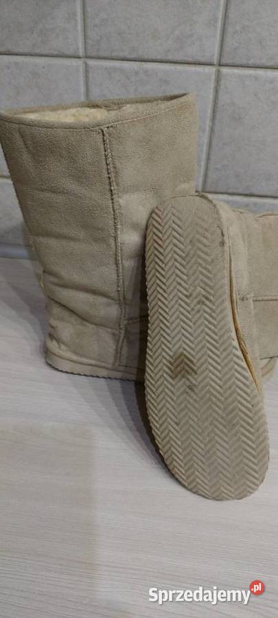 Buty zimowe z futerkiem ocieplane i ze skóry sprzedam