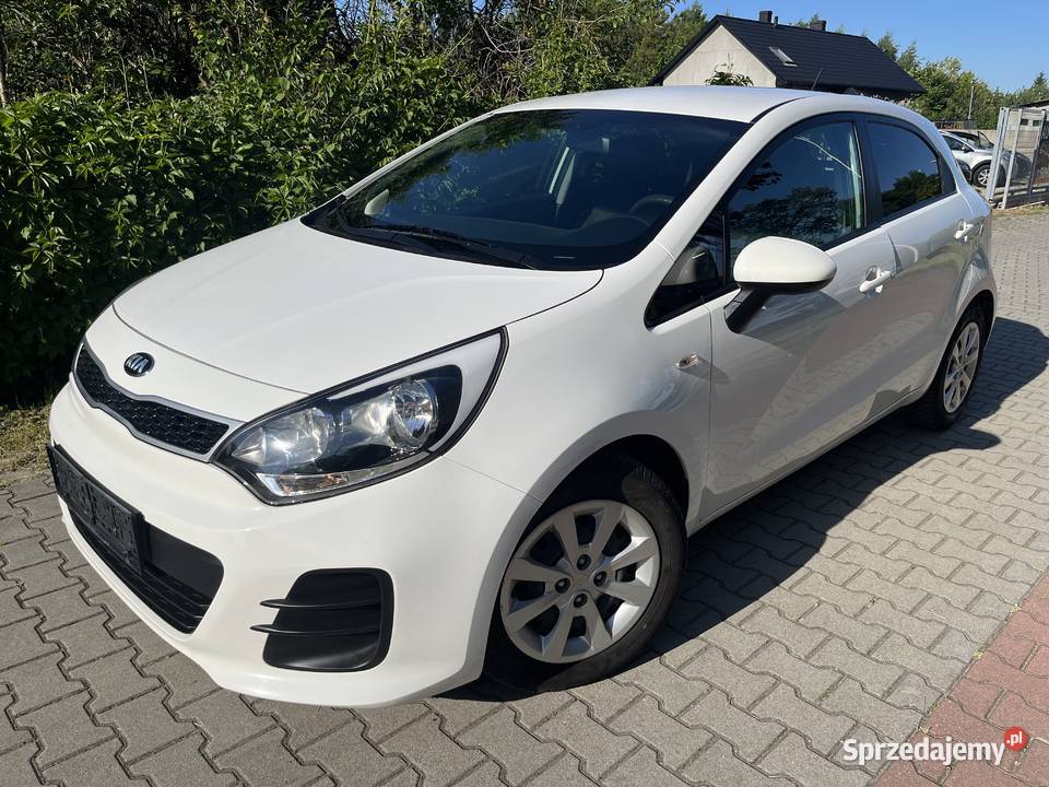 KIA RIO 12 BENZYNA 2015 82KM Motoryzacja Ostrowiec Świętokrzyski