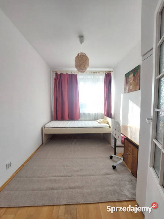 BEZPOŚREDNIO 3 pokoje metro 500 m 10 piętro Liczba pokoi 3 sprzedam