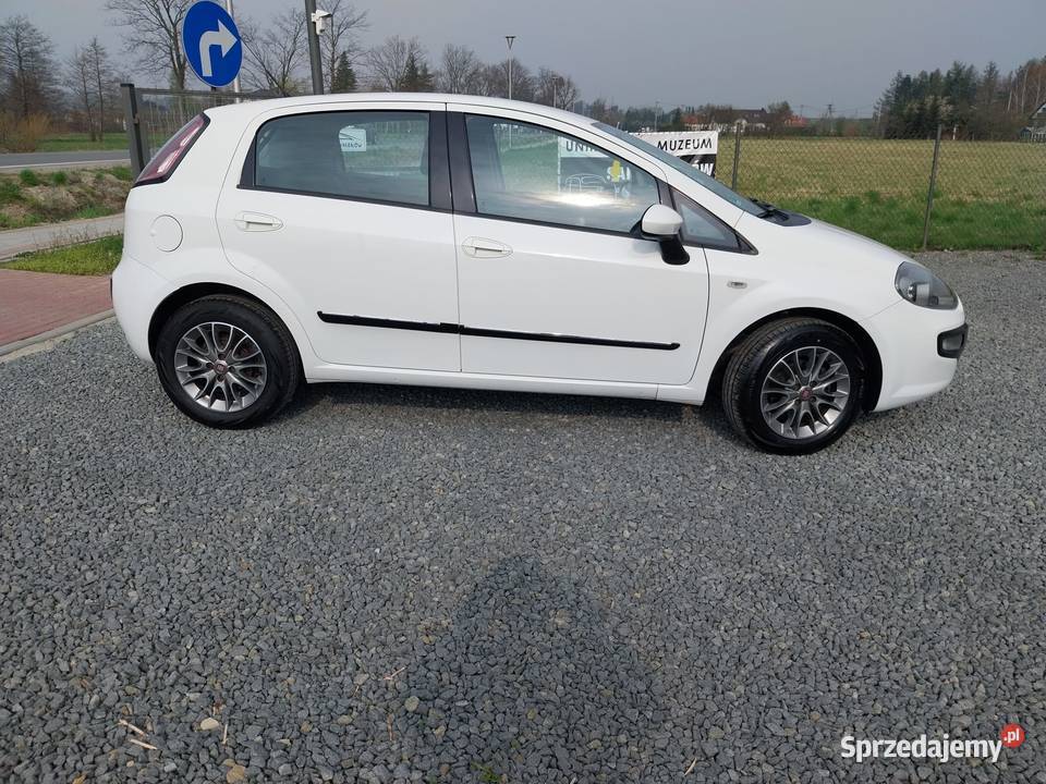 Fiat Punto Evo 14 Klima z Niemiec Rok produkcji 2011 Punto Evo podkarpackie Rymanów