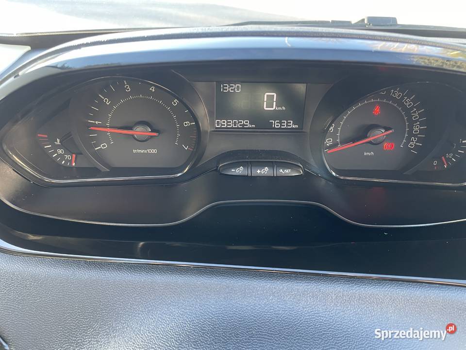 Peugeot 208 ekonomiczna benzyna 2/3 Rzeszów