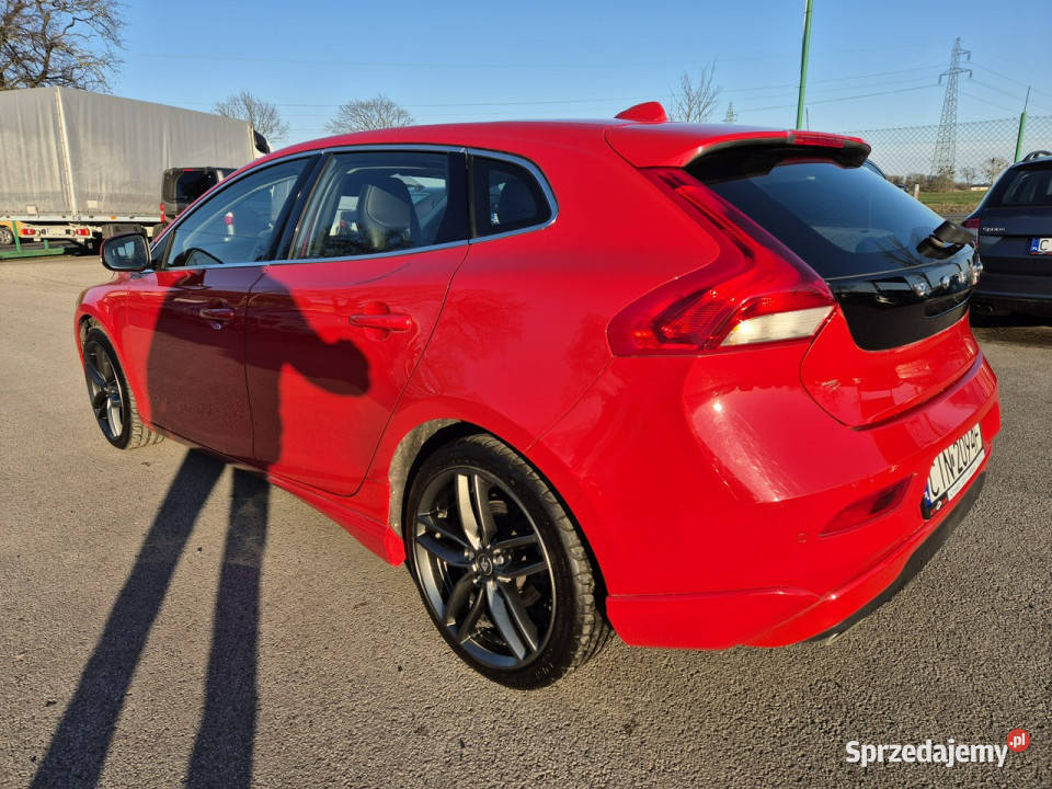 Volvo V40 20D3 150 Inscription II 2012 Gniewkowo