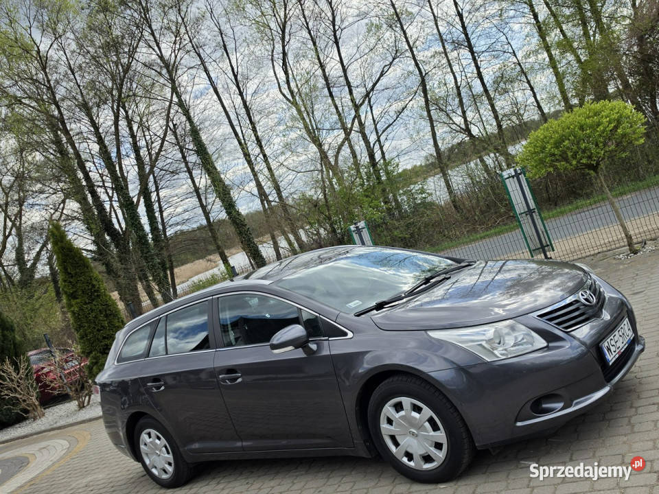 Toyota Avensis 16 VVTI 132 benzyna ZADBANA III Avensis