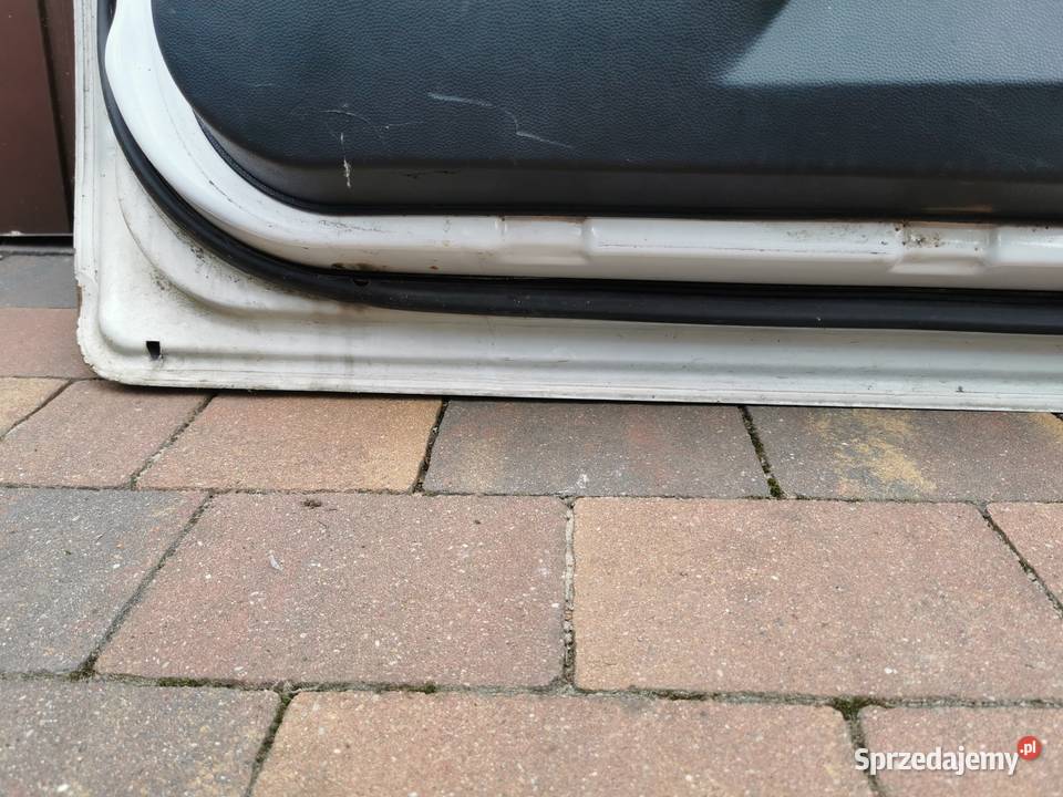 Drzwi Prawy Przód Przednie Prawe Ford Fiesta MK7 Karoseria Wyszków