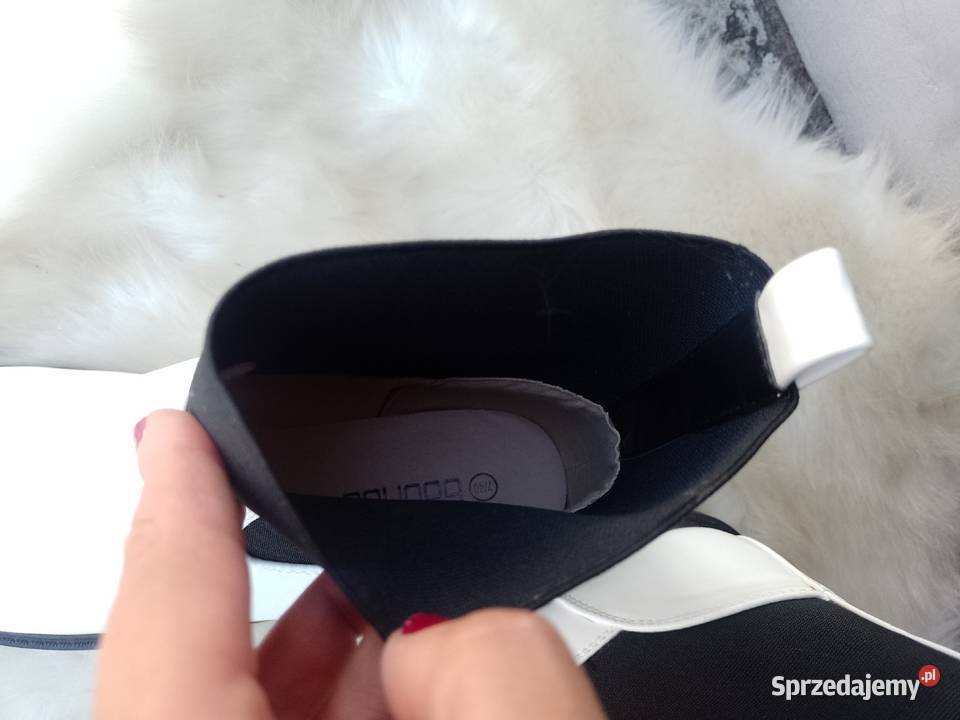 40 Boohoo Biało czarne Botki sztyblety z Londynu 25.5cm Kraków
