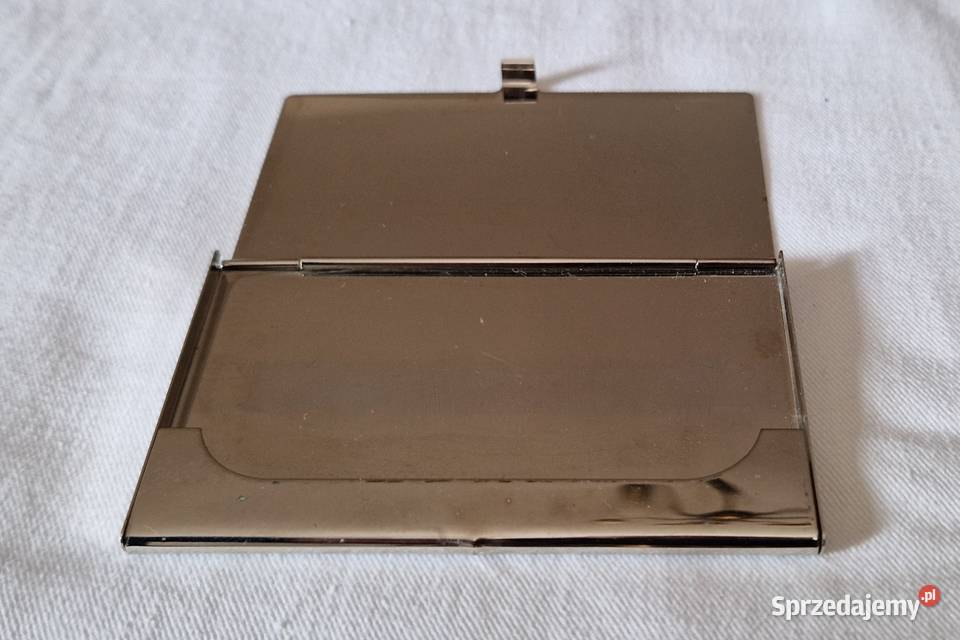 Metalowe etui na wizytówki z logo YorkshireTyne Warszawa