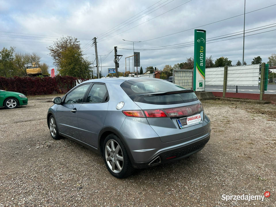 Honda Civic 18 140ManualNaviXenonKamera immobilizer