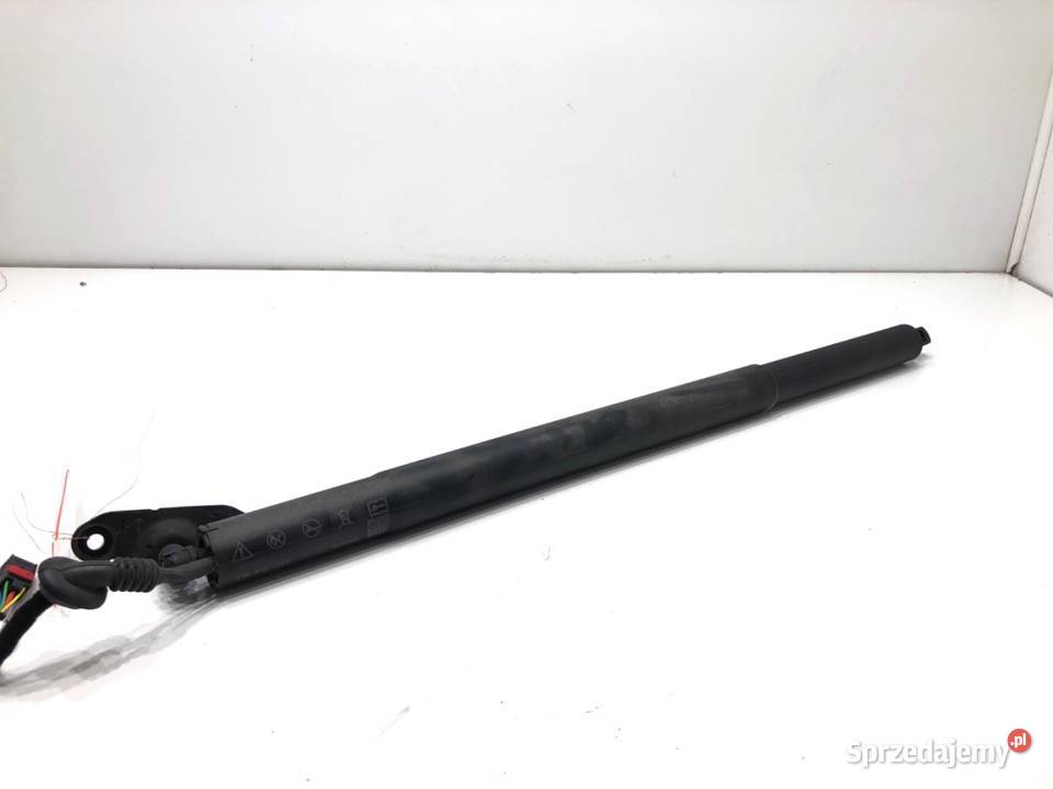 SIŁOWNIK TELESKOP AUDI Q3 II 83F827851D 15 150