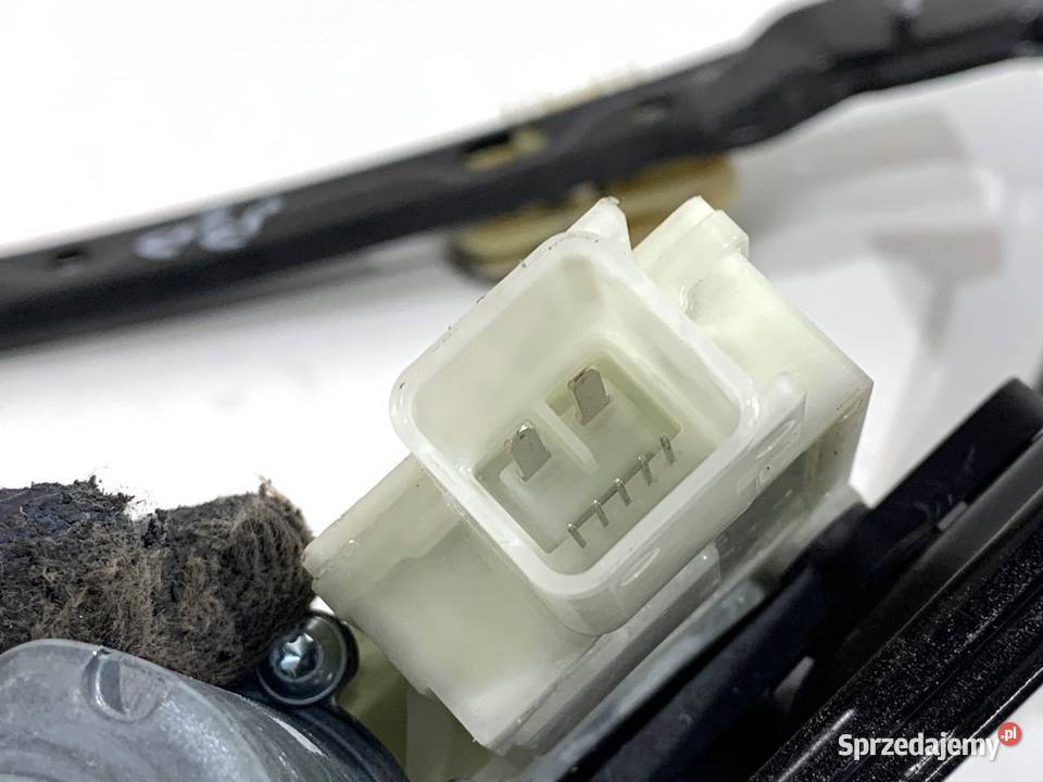 PODNOŚNIK SZYBY PRAWY PRZÓD OPEL ASTRA K