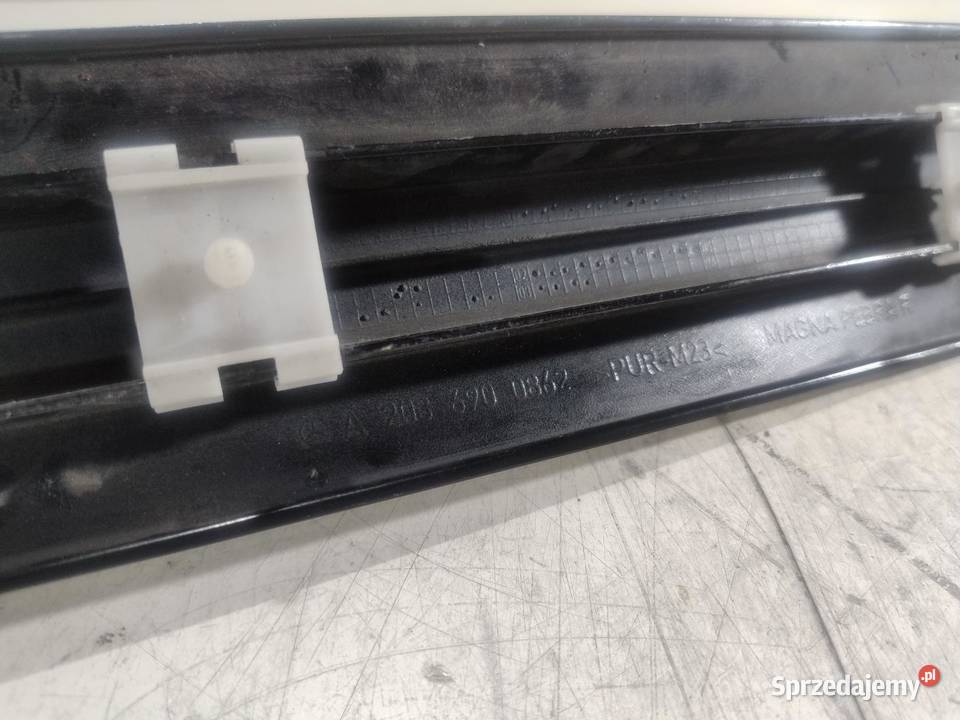 LISTWA BŁOTNIKA PRAWY TYŁ MERCEDES W203 COUPE sprzedam