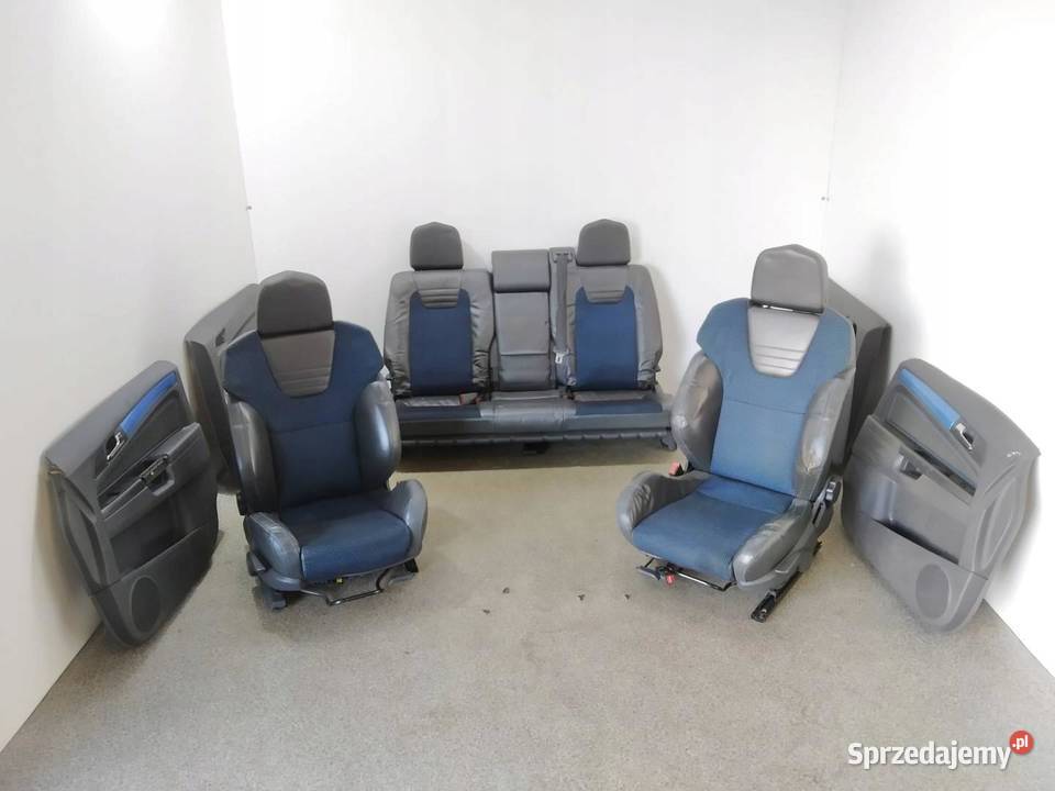 FOTELE KANAPA BOCZKI OPC RECARO PÓŁSKÓRA B Rok produkcji 2005 Wyposażenie wnętrza