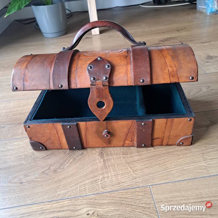 Stylowa Skrzynia Dekoracyjna w Stylu Vintage