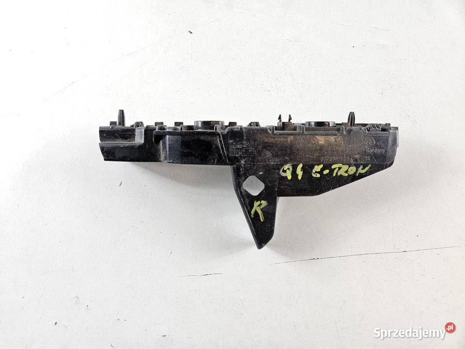 AUDI Q4 ETRON ŚLIZG PRAWY ZDERZAKA PRZÓD PRZEDNI osobowe Międzychód