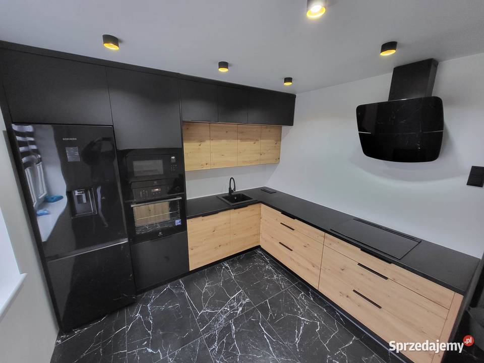 Meble kuchenne na wymiar kuchnia lakier akryl Częstochowa