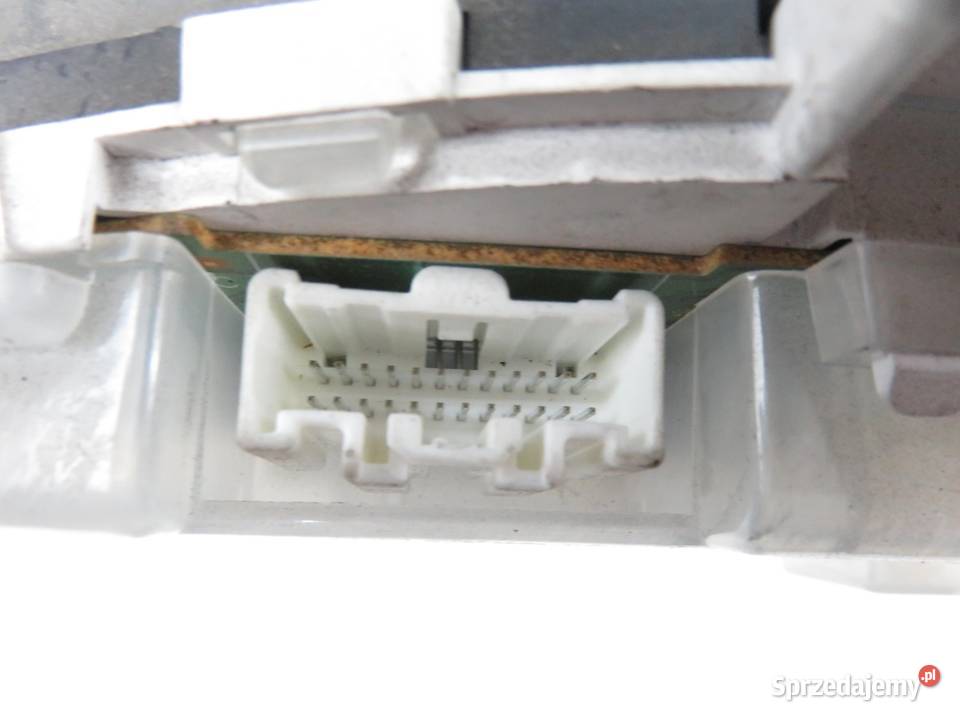 LICZNIK MAZDA 5 20 CD 143 RF7J C23555430 osobowe