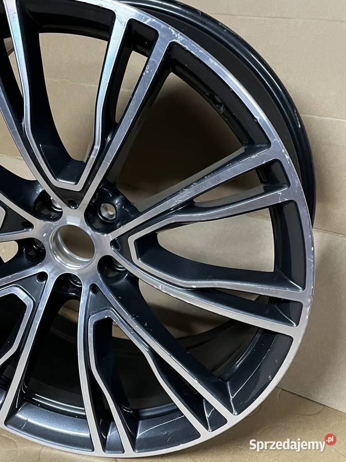 Felga BMW G01 X3 G02 X4 85Jx21 ET30 8043670 Samochodowe sprzedam