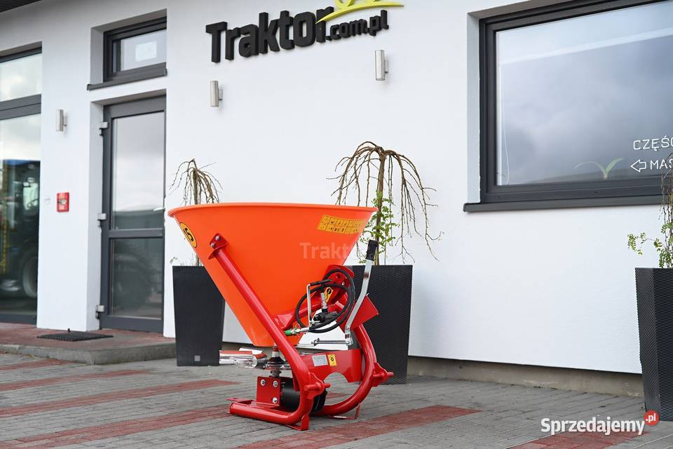 Rozsiewacz nawozu soli piasku S300 z hydrauliką Tajęcina