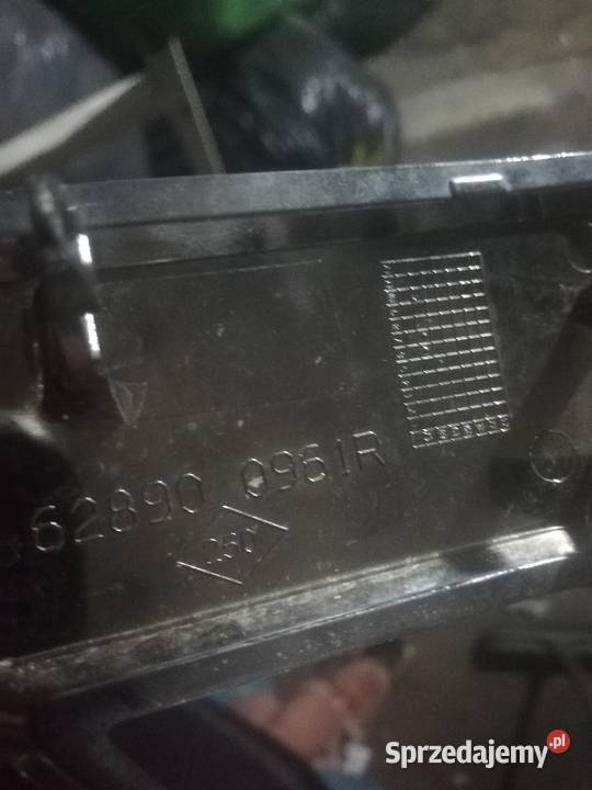 Renault Clio V 5 Emblemat Części Grill atrapa części blacharskie Motoryzacja