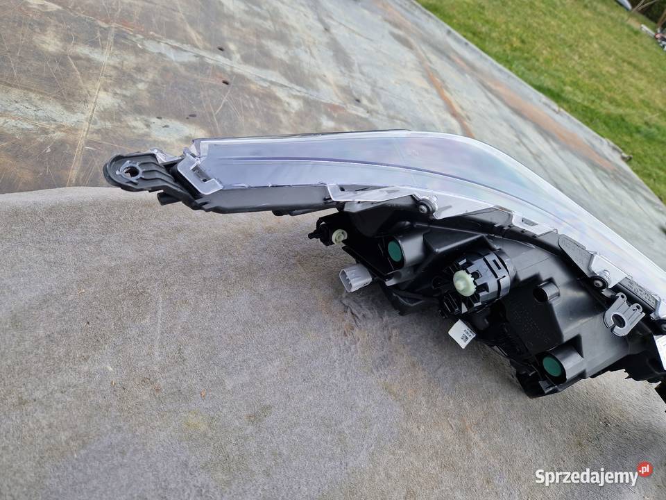 Toyota Corolla E210 E21 HB Kombi reflektor Full Lampy przednie Mielec