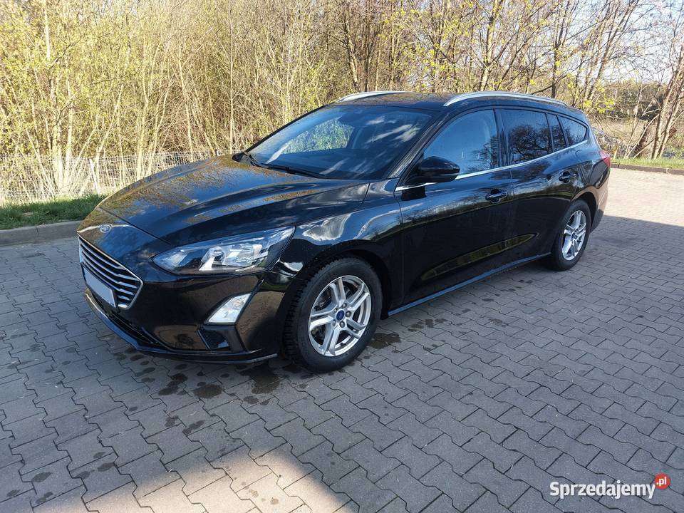 Piękny FORD FOCUS Mk410 ECOBOOSTłańcuch 125 LED lakier metallic Łódź
