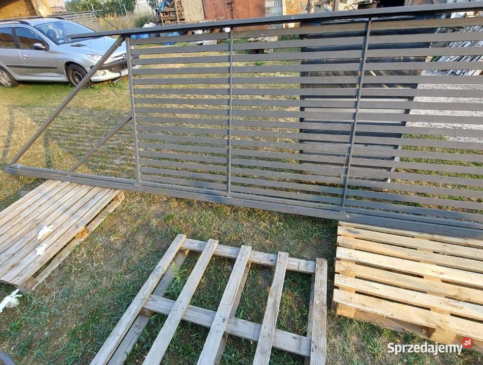 Brama przesuwna z furtką firmy Polbram Lubin