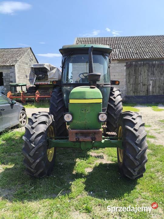 John Deere 2250