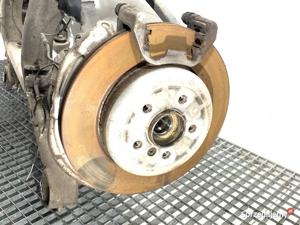 BELKA TYŁ BMW G30 SedanLimuzyna TYLNA Belki zawieszenia