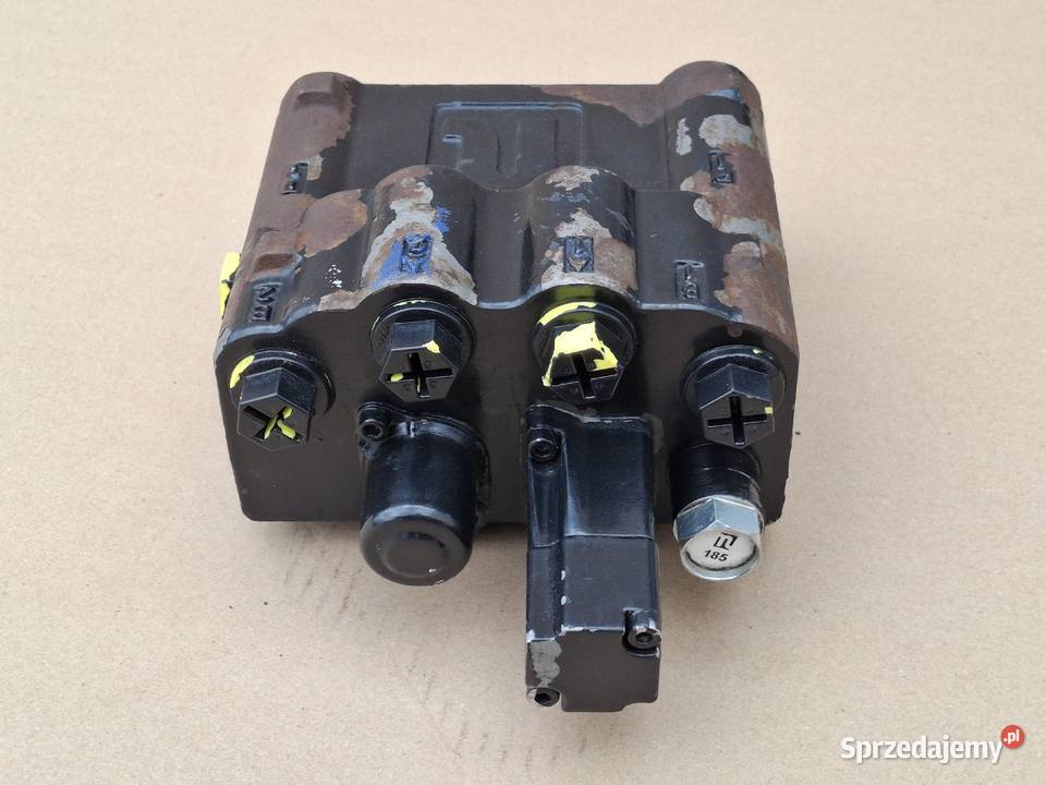 HOLLAND ŁADOWARKA CZOŁOWA ZAWÓR STERUJĄCY NORD Bieleń sprzedam