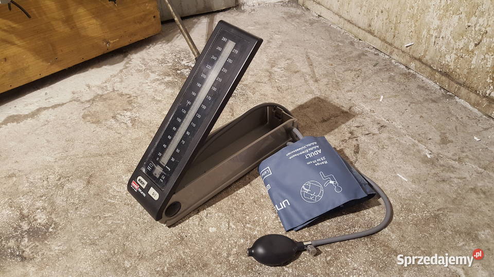 Ciśnieniomierz analogowy z wyświetlaczem LCD Zielona Góra