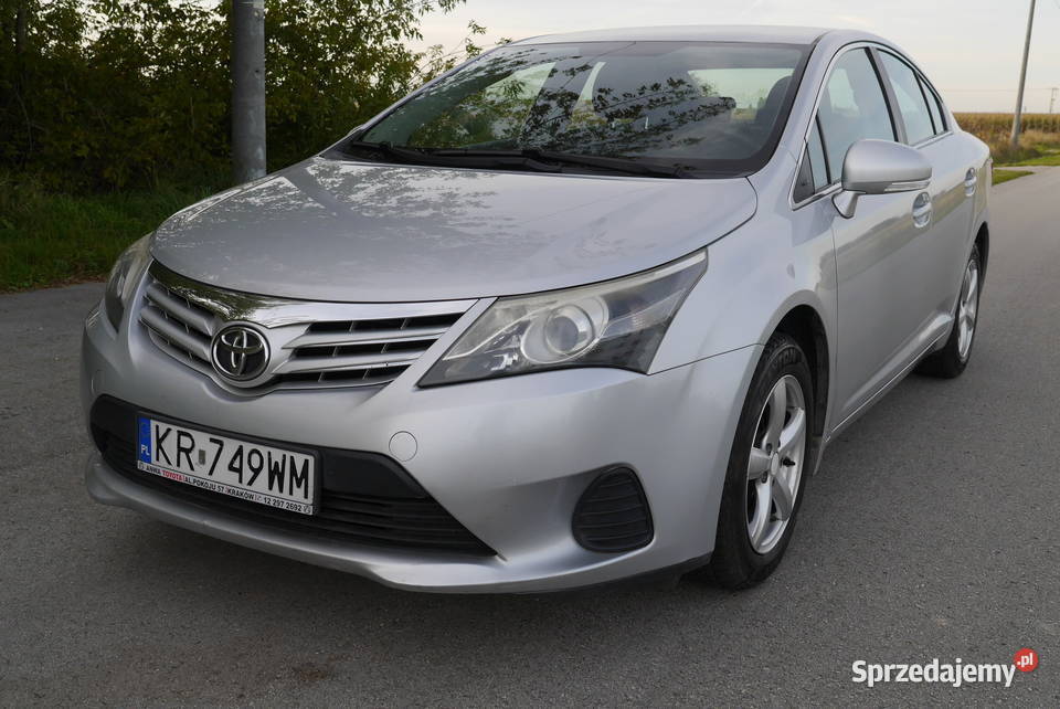 Avensis 2012 Polski salon Avensis