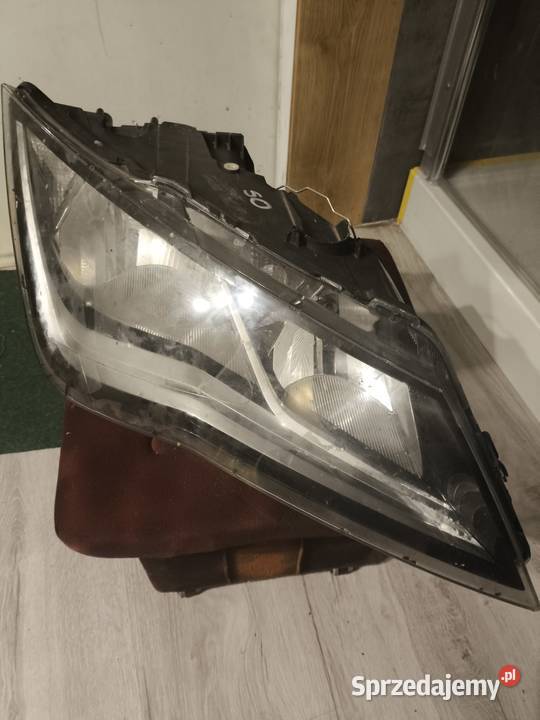 Reflektor prawy Seat Leon III 5F 20122017 osobowe Warszawa