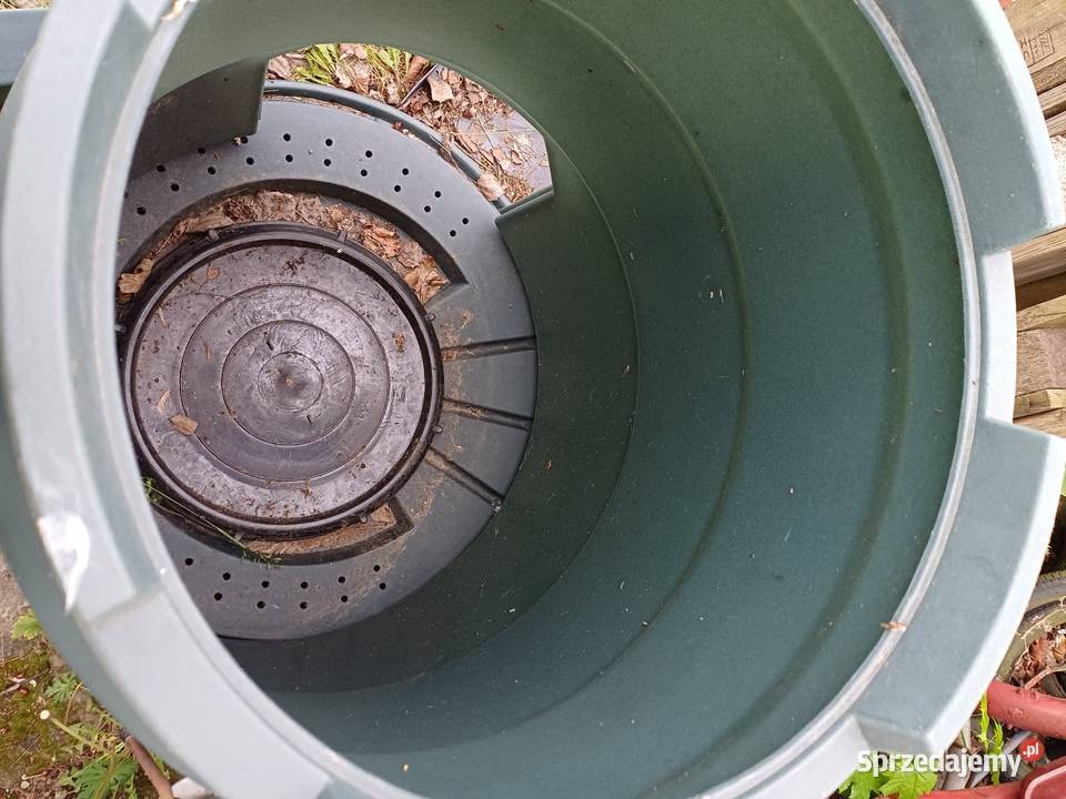 Kompostownik na działkę do ogrodu Gródek