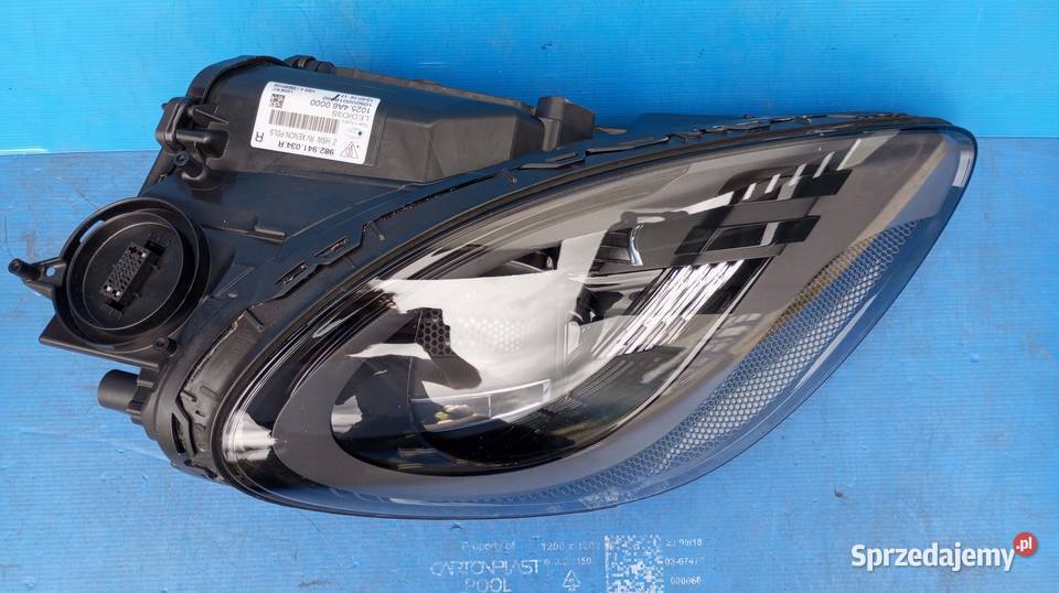 LAMPA PRAWY PRZÓD XENON LED PORSCHE CAYMAN