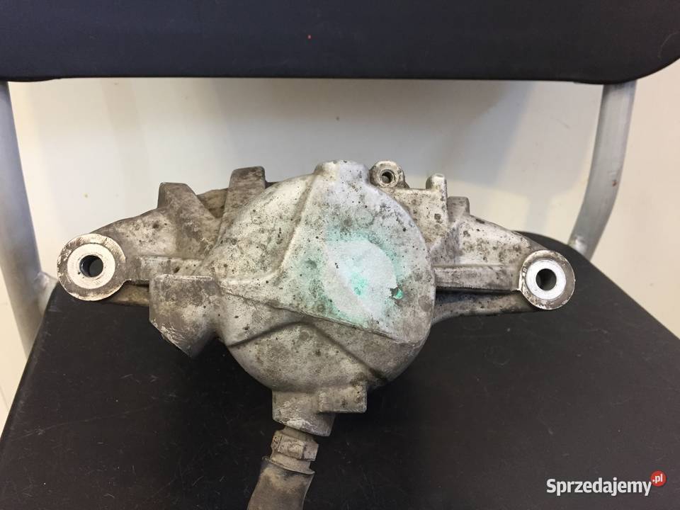 Zacisk hamulca przedni prawy mercedes W211 Bosch opolskie