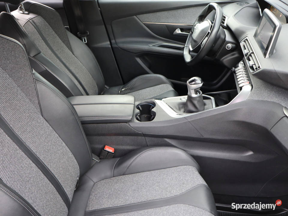 Peugeot 3008 12 PureTech Katowice