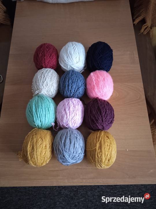 Włóczka na robótki ręczne na szydełko 12 kulek Kraków
