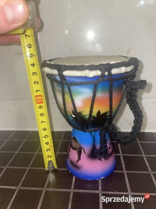 Afrykański bęben djembe powszechnie używany jako djembe