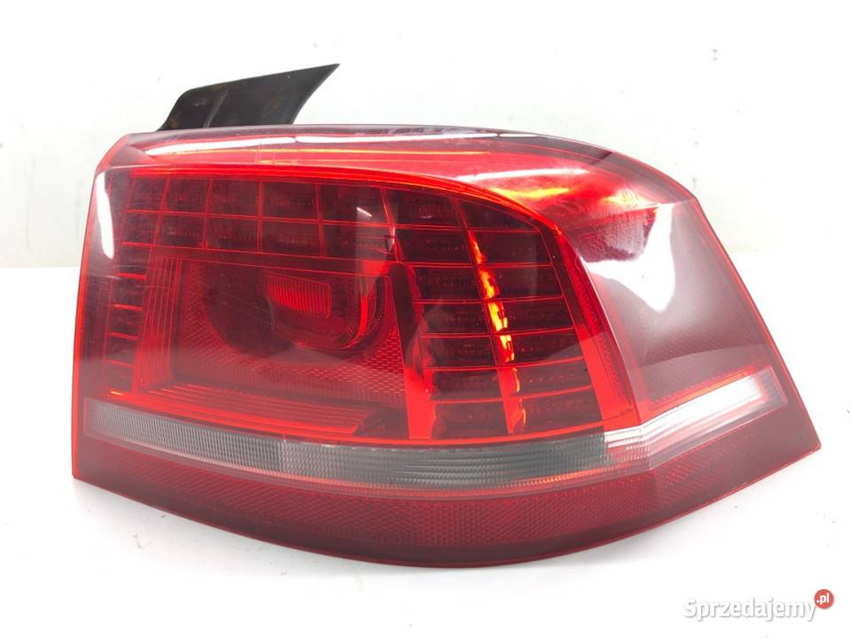 LAMPA PRAWY TYŁ VW PASSAT B7 3AE945310