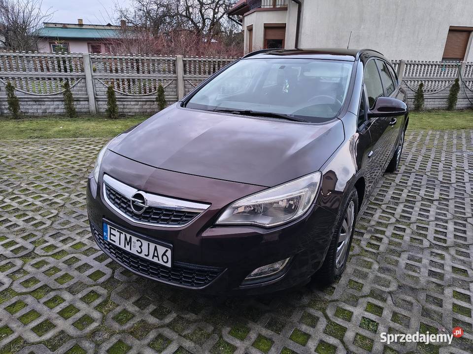 Opel Astra J 17 CDTI Klima Astra Tomaszów Mazowiecki sprzedam