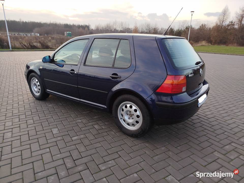 VW golf IV 16 SR Benzyna Gaz sekwencja 2000 5 1600cm3 Świdnik sprzedam