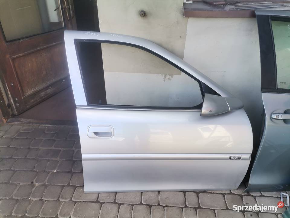 DRZWI PRAWY TYŁ OPEL VECTRA C SEDAN Z158 Nowy Sącz