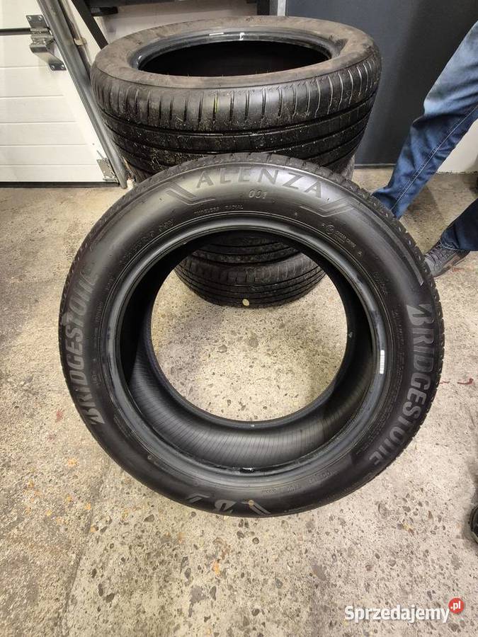 Opony Bridgestone alenza 001 22555 r19 lato