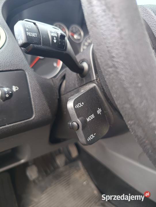 Ford Focus 16 TDCi DPF Ghia 1560cm3 Brzeźno