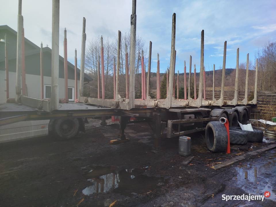 Naczepa Zasław do drewna Sidzina