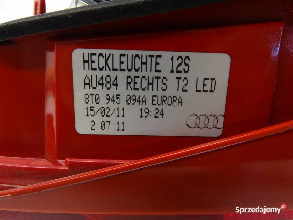 LAMPA PRAWA PRAWY TYŁ TYLNA W KLAPĘ 8T0945094A małopolskie