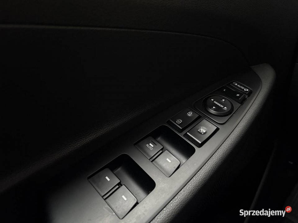 HYUNDAI Tucson 2016r Niski przebieg Automat mazowieckie Warszawa