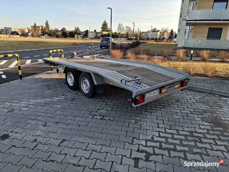 Przyczepa laweta niewiadow boro stan łódzkie Zduńska Wola